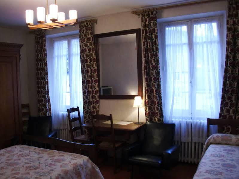 Hotel De Paris Полиньи Экстерьер фото