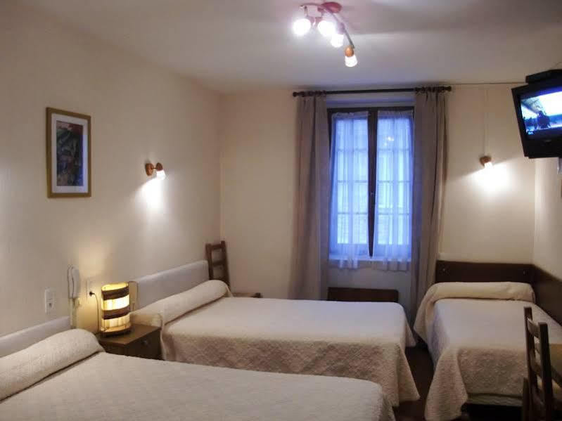 Hotel De Paris Полиньи Экстерьер фото