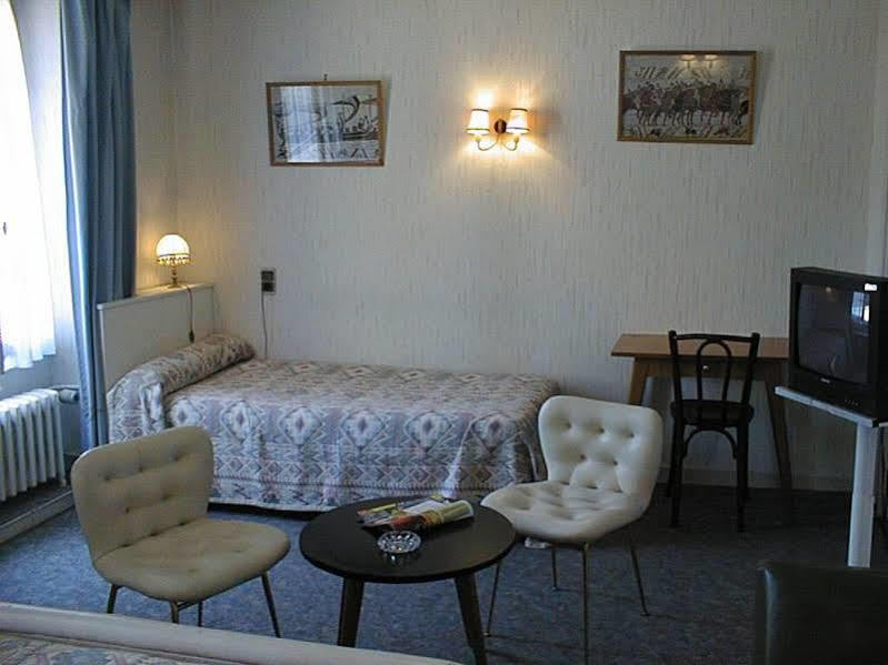 Hotel De Paris Полиньи Экстерьер фото